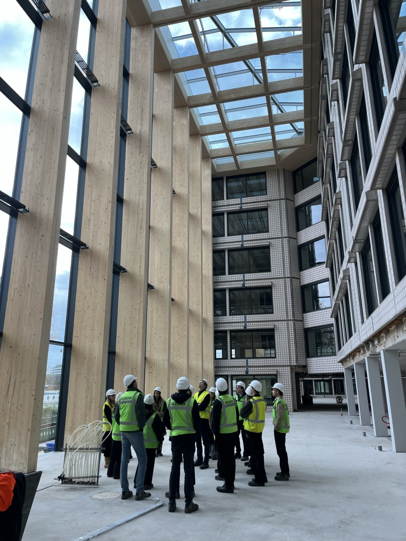 20251113_092429242_ios