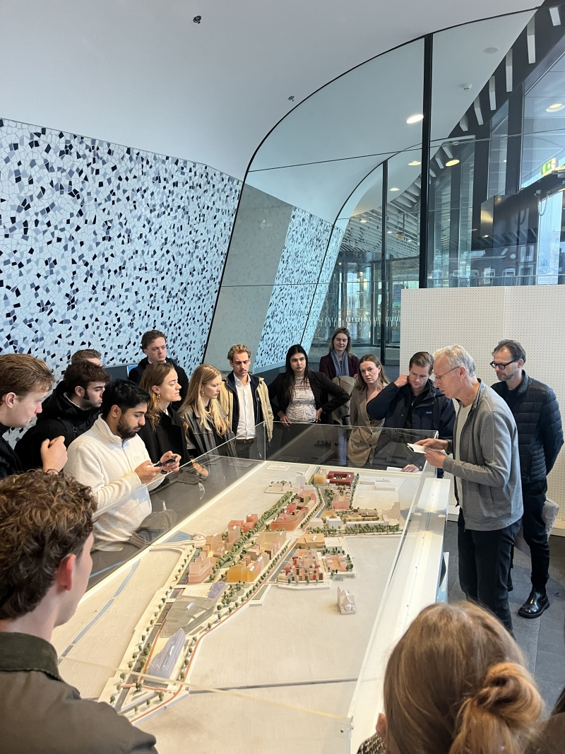 20251114_080545176_ios